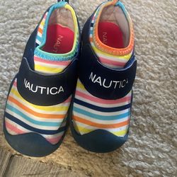 Size 9 Free Water Shoes