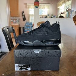 Jordan 4 Retro Black Cat (2025) Size 11