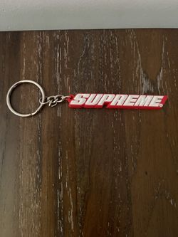 Supreme Bevel Logo Keychain - Red