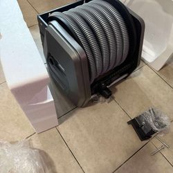 Giraffe Tools Vacuum Hose Reel