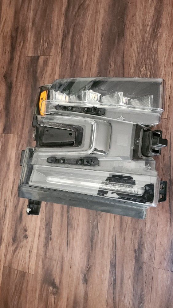 2019 2020 2021 2022 CHEVROLET CHEVY SILVERADO 1500 HEADLIGHT LED PASSENGERS OEM