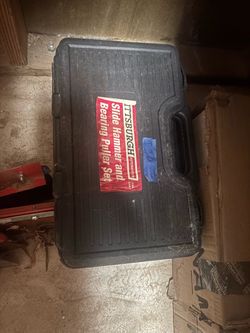 Slide hammer and bearing puller set