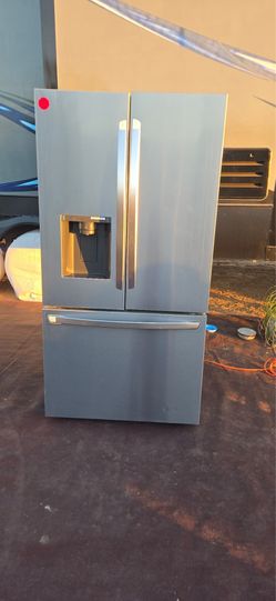 LG Refrigerator NEW