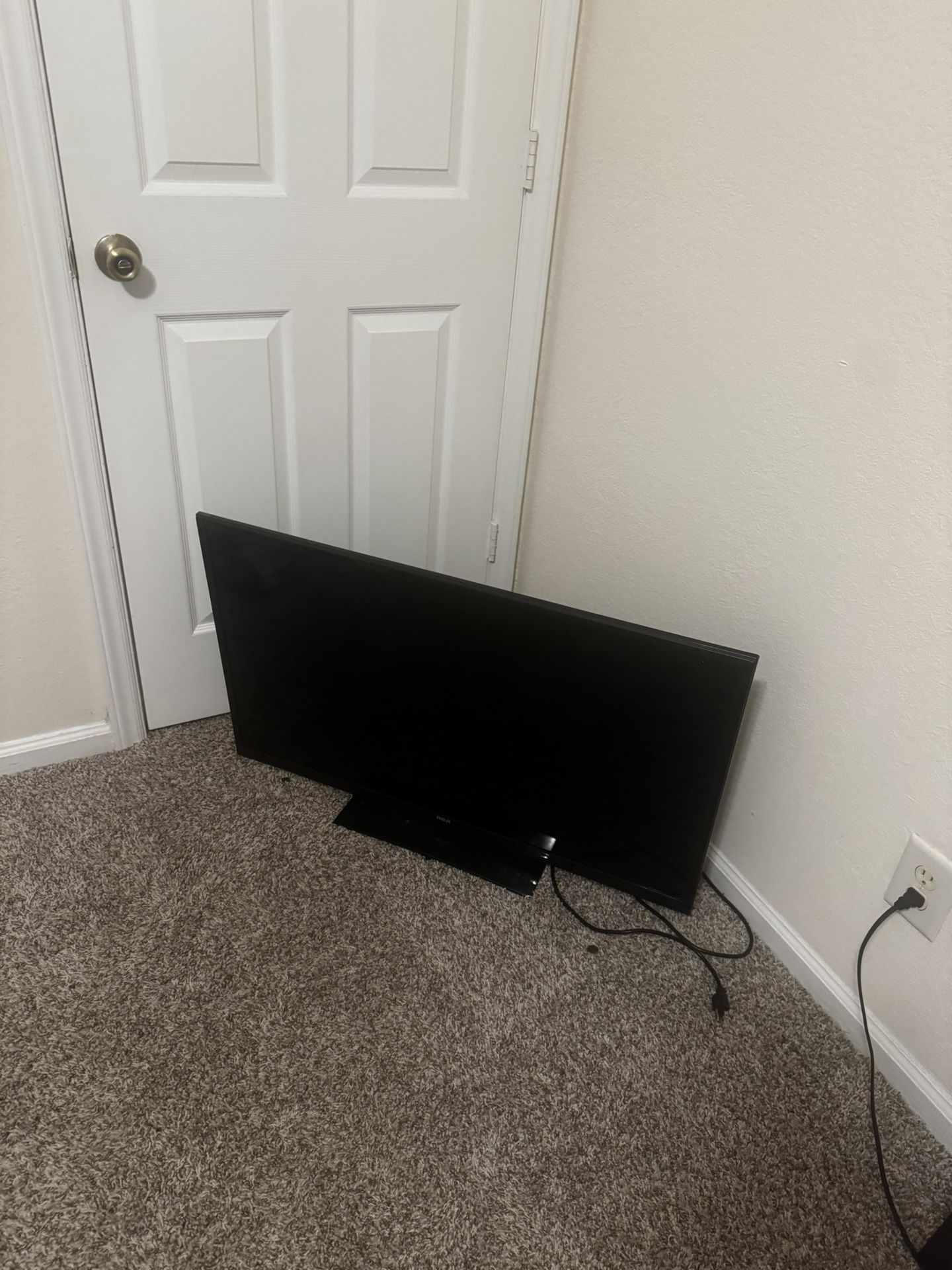 42 In Flat Screen Tv