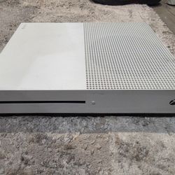 Xbox One S 1TB Model
