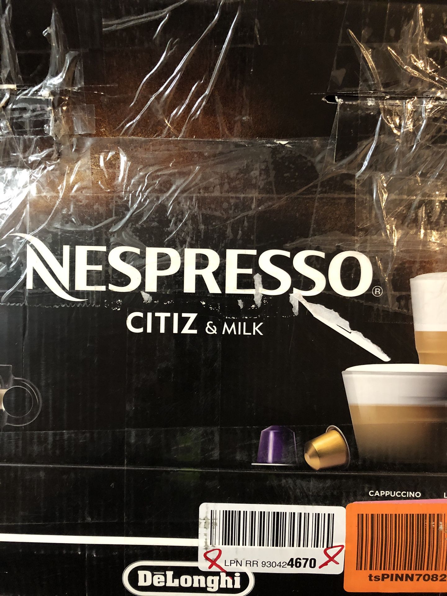 DeLonghi Nespresso Citiz & Milk coffe maker and espresso machine