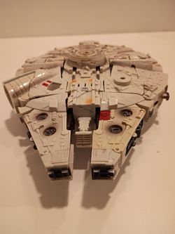2006 Star Wars Transformers Series 2 Pack 8 Inch Tall Figure Set - CHEWBACCA AND HAN SOLO TO MILLENNIUM FALCON with Lights and