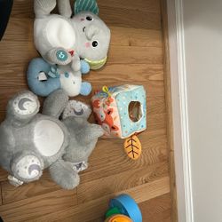 Music and lights baby stuffed animal and tissue play,