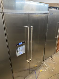 KitchenAid 48” Built-In Refrigerator- Water/Ice - LED + Digital Controls (2022)