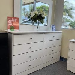 DRESSER WITH MIRROR