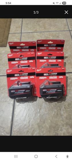 BRAND NEW MILWAUKEE 48-11-1881  M18 8AH FORGE BATTERY