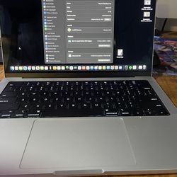 MacBook Pro 14 inch 2023