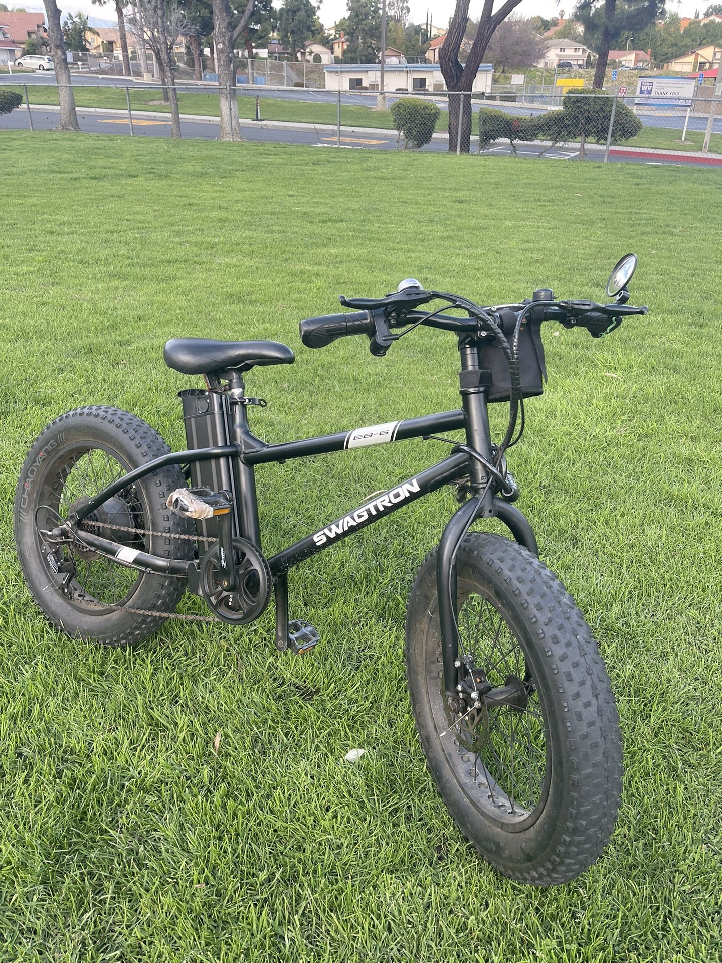 Swagtron EB6 Electric Bike