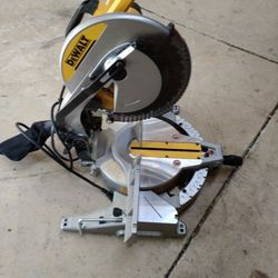 12" Dewalt Chop Saw
