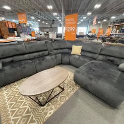 Brand New Reclining Sectional