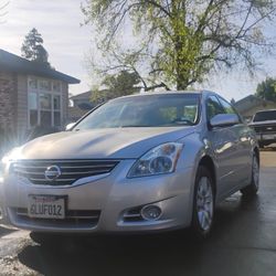 2011 Nissan ALTIMA 