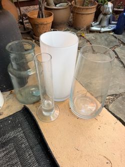 4 Glass Vases