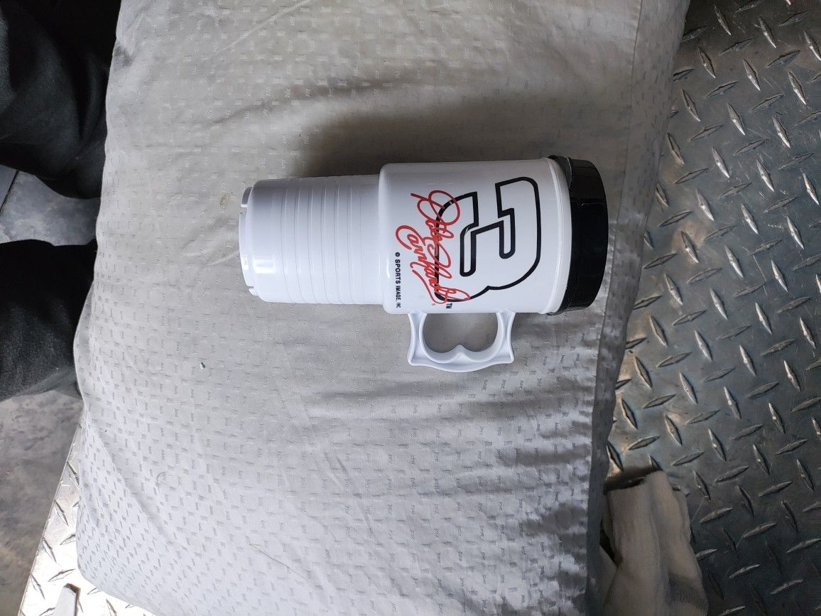 Dale Earnhardt Plastic Tumbler