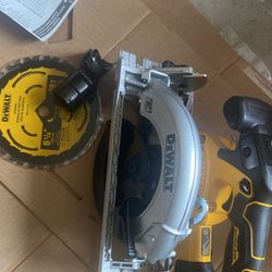 Brand New DeWalt DCS565 20V MAX Brushless Circular Saw – With Blade