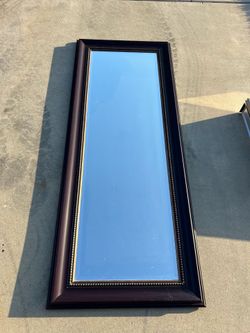 Wall mirror