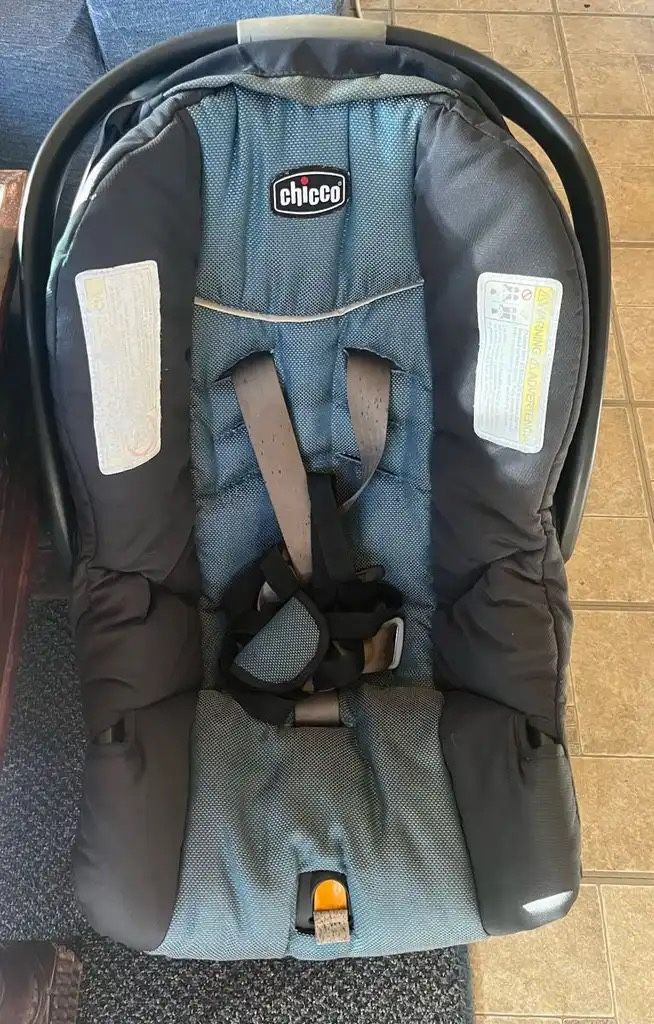 Chicco Infant Car Sear 0-2 Years