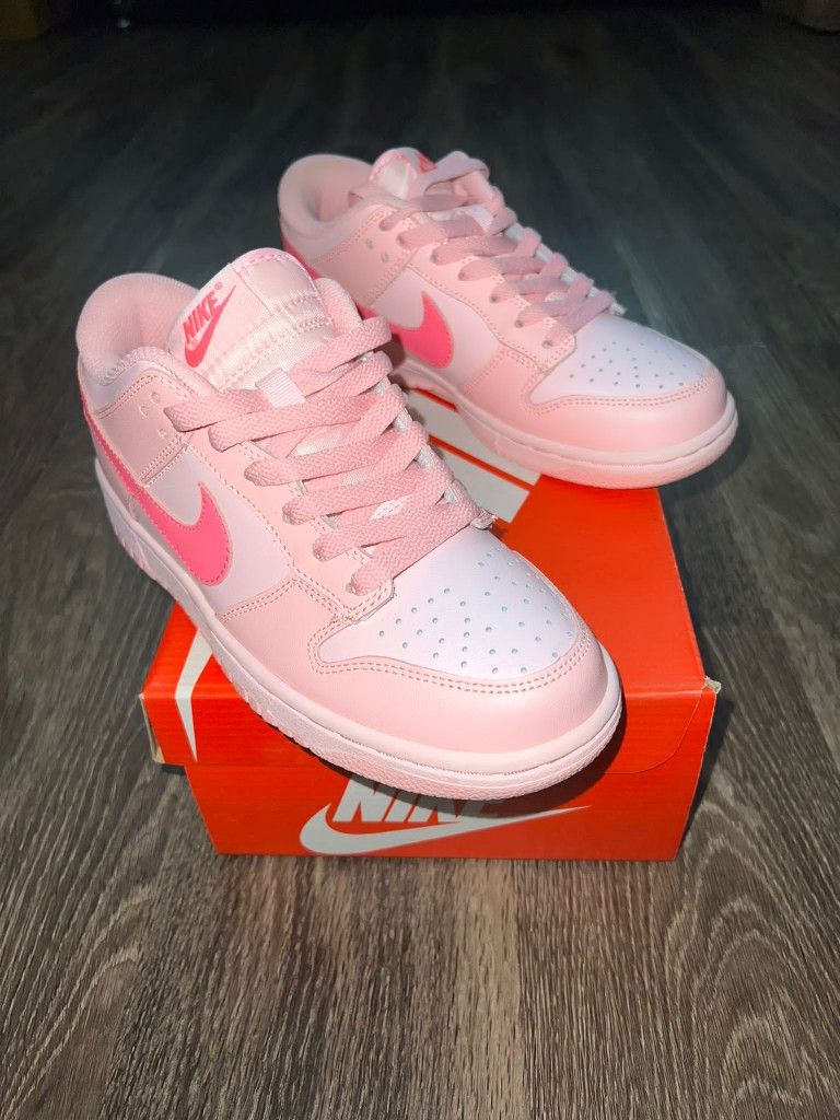 triple pink dunks 6.5 y