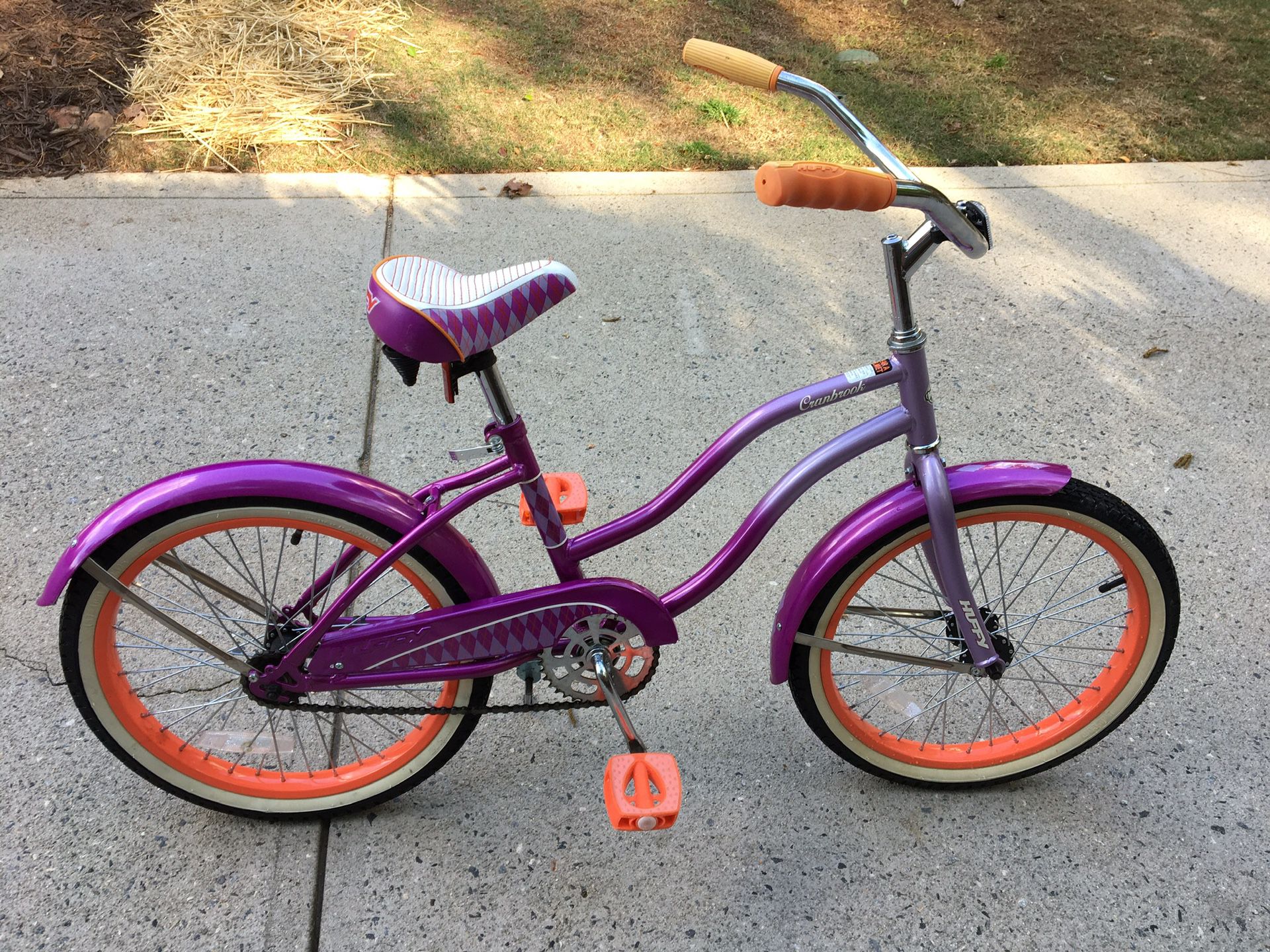 Huffy 20” Girl’s Cranbrook Cruiser Bike