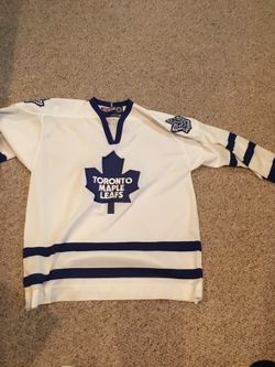 Toronto maple leafs game shirt