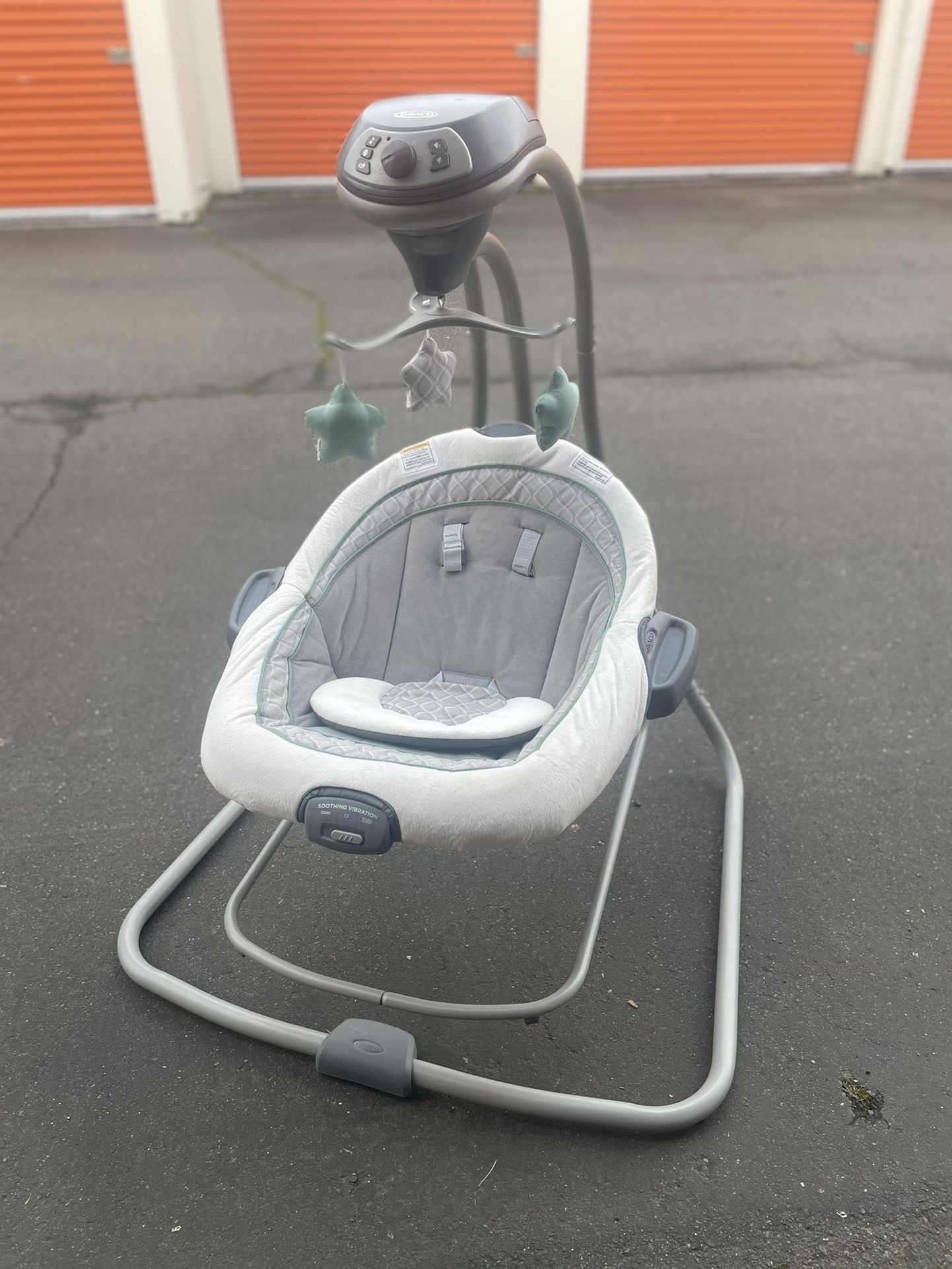 Baby Swing, Barely Used, Graco 