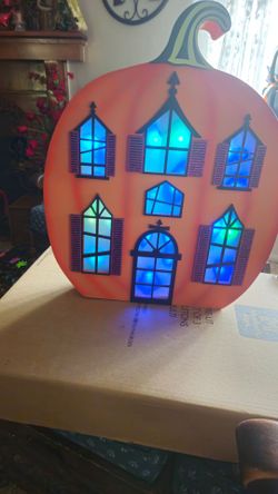 Wooden pre-lit pumpkin decor