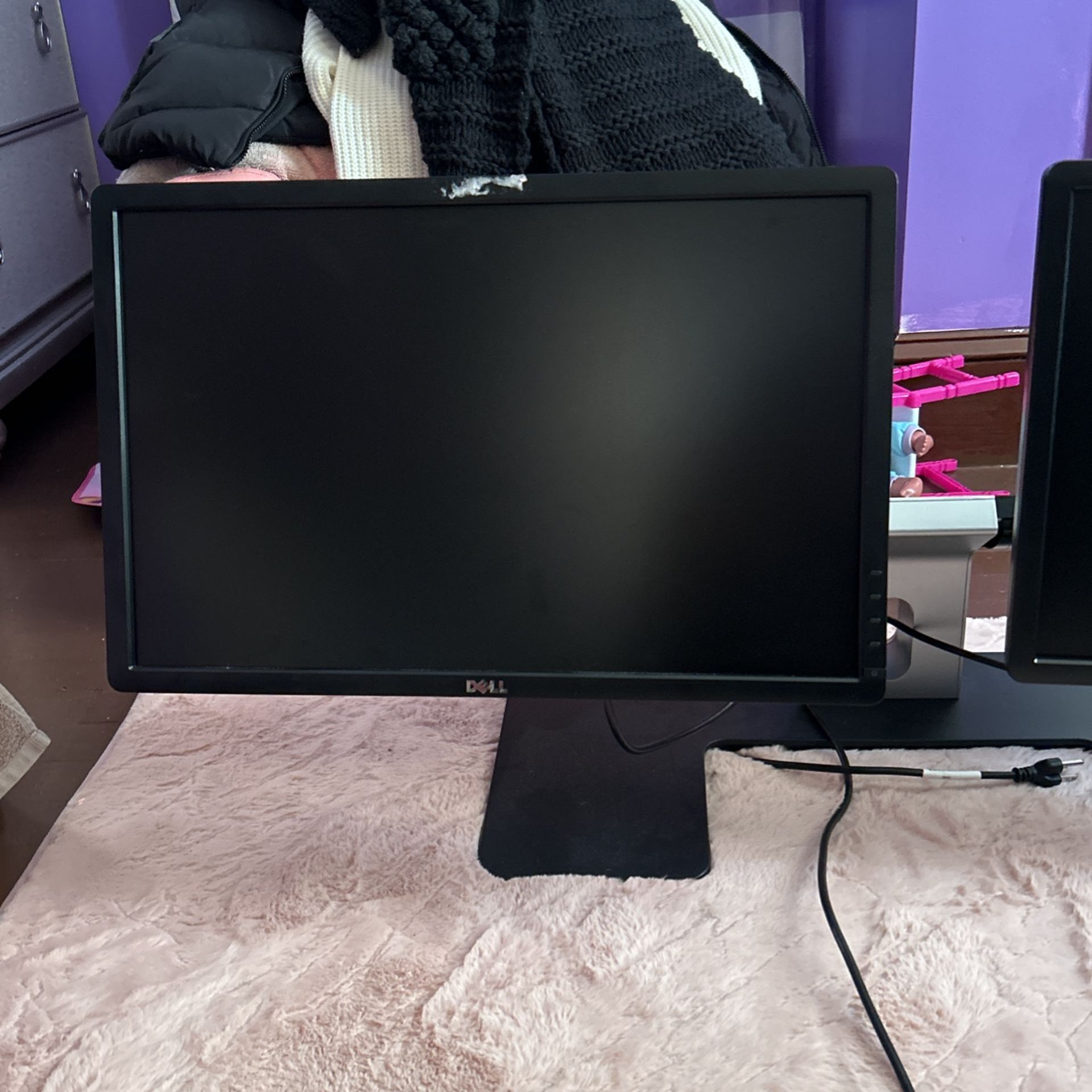 Dual Dell Monitor