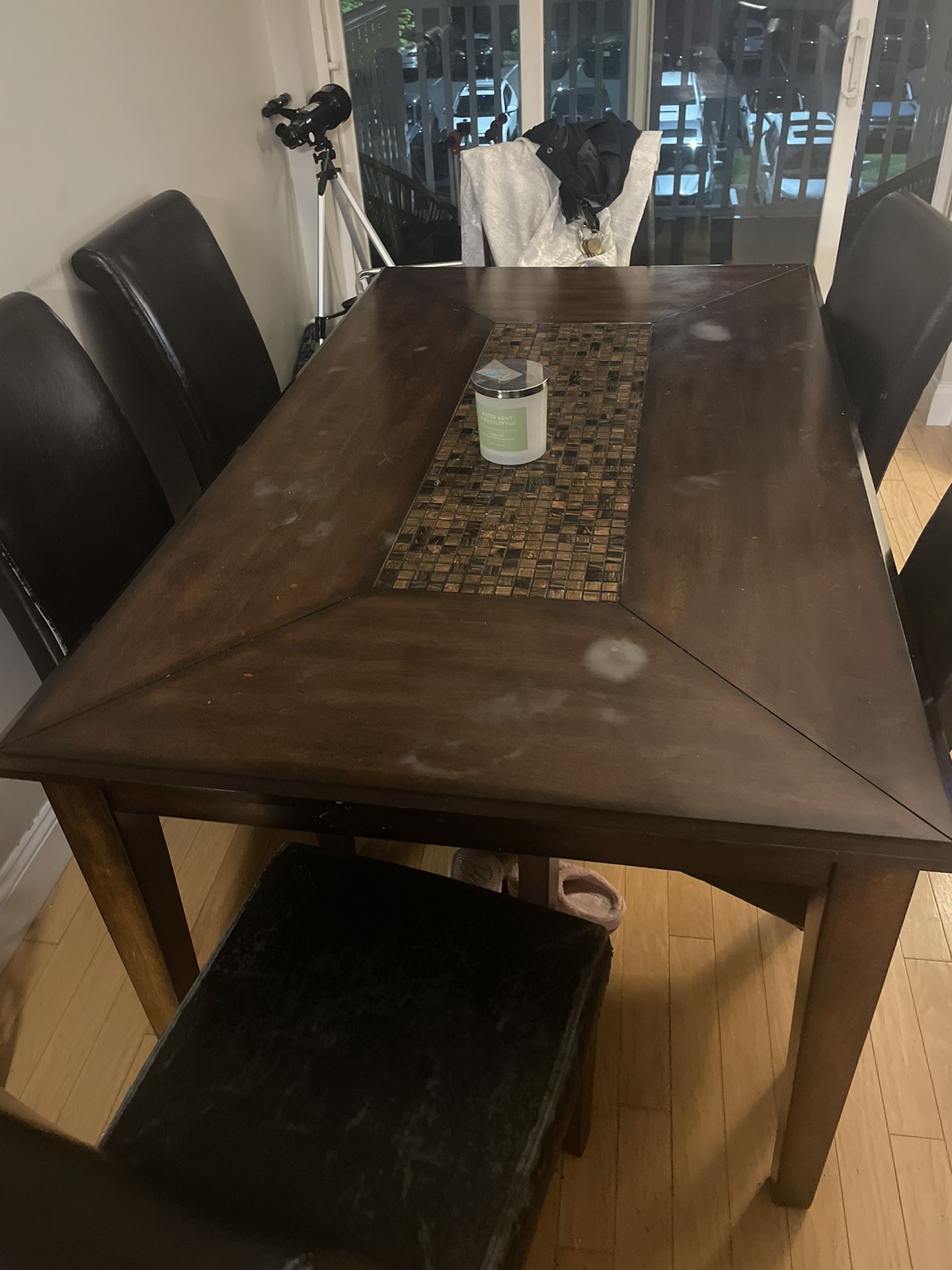 Dinning Table