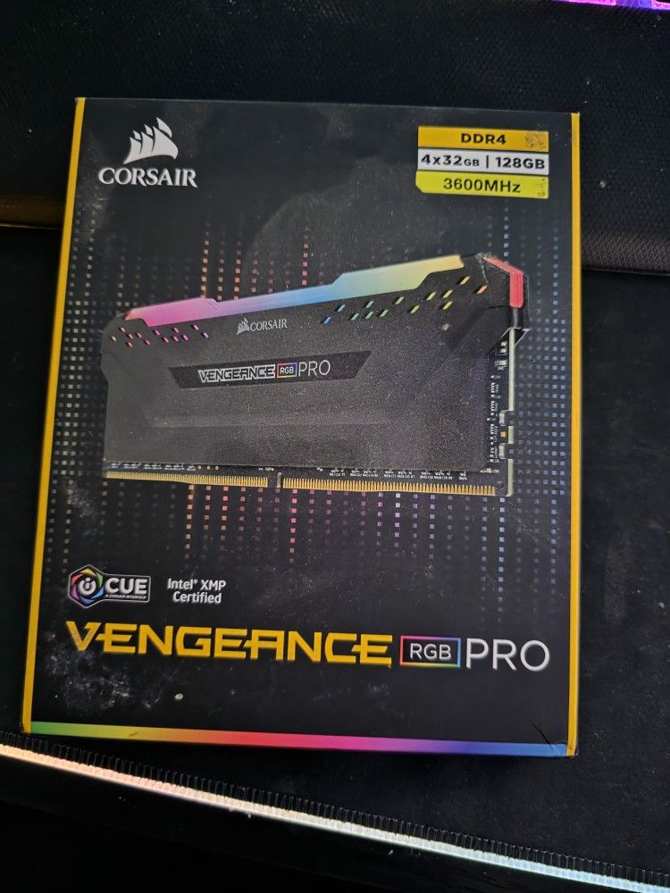 Corsair Vengance Pro DDR4 128gb 32x4