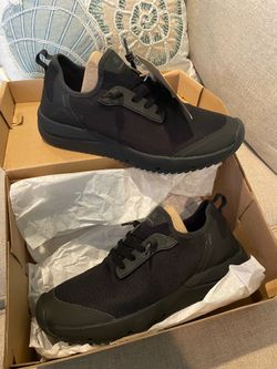 Tropicefeel Women’s Shoes Size 9
