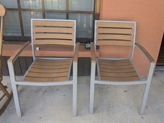 Patio chairs (2)