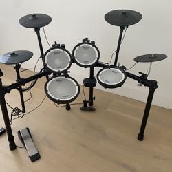 Roland V-Drums TD-1 Electric Drumset