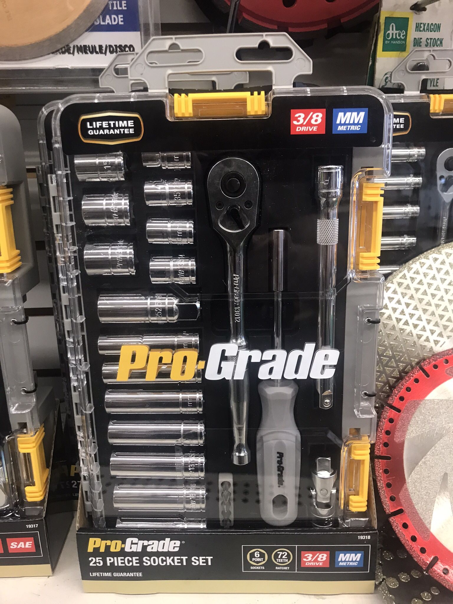 25 Pc Socket Set Reg Price $39 On Sale Because Closing The Store $19 We Are In Van Nuys