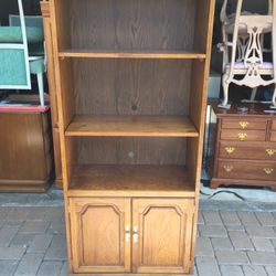 Thomasville Oak Bookcase 