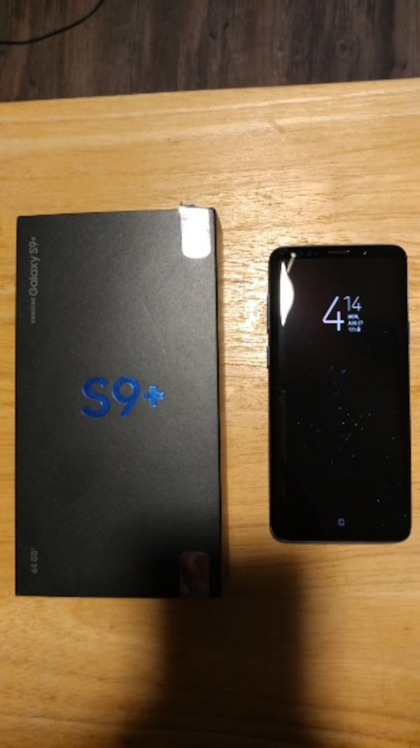 Samsung galaxy S9 plus *Factory unlocked *like new *30 days warranty