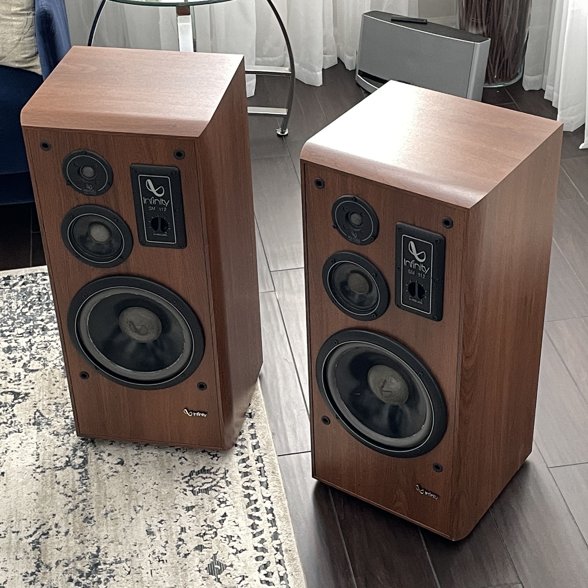 Infinity SM112 speakers