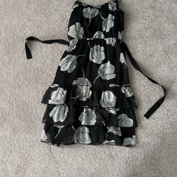 Extra Small Sleeveless Black Dress With Floral Accents