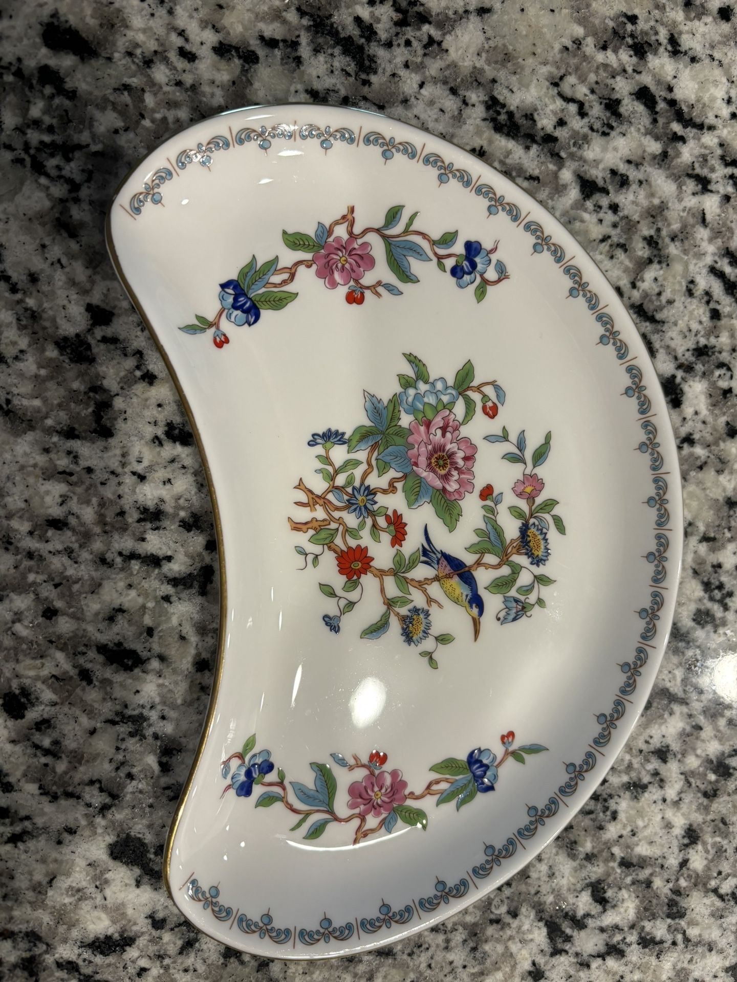 Ansley 1775 Pembroke Bone China