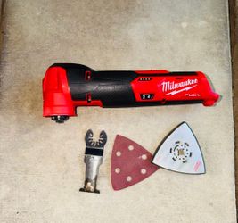 Milwaukee M12 12V Fuel Brushless Oscillating Multi-Tool with attachments (Tool Only)
