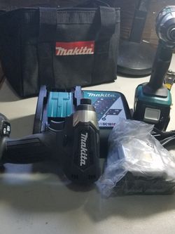2 makita impac drills 18v new 2 battery and one charger all is perfect ther