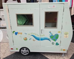 American Girl Janie’s Giant Camper for 18” Dolls