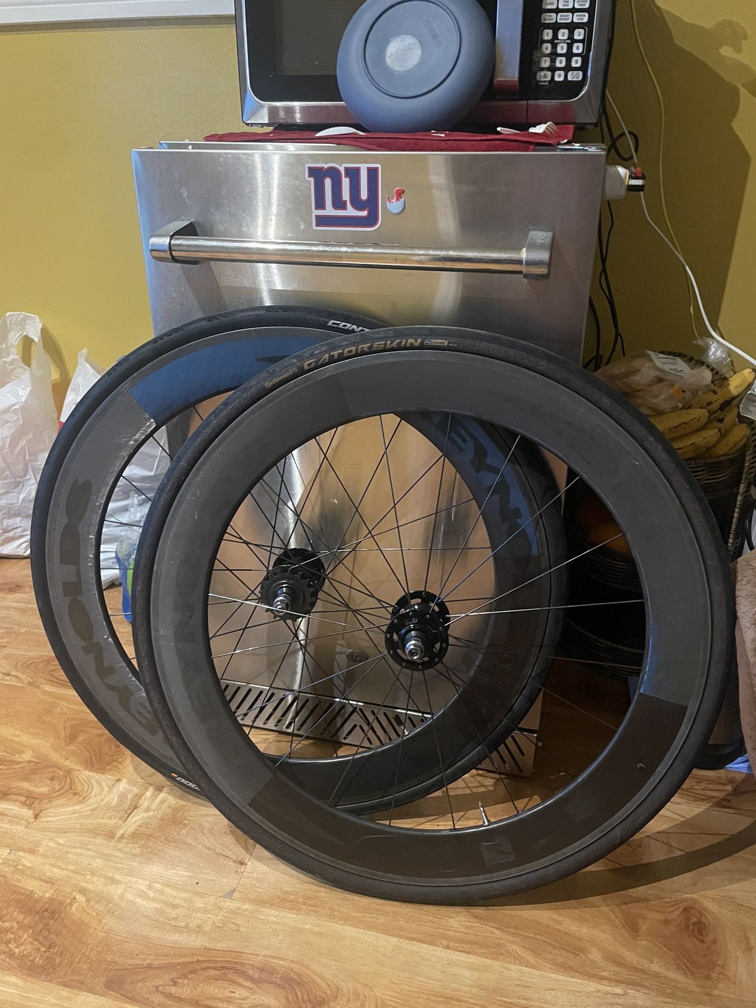 Reynolds Track Wheel set 700cm ‼️$400 Today Need Gone Rn‼️