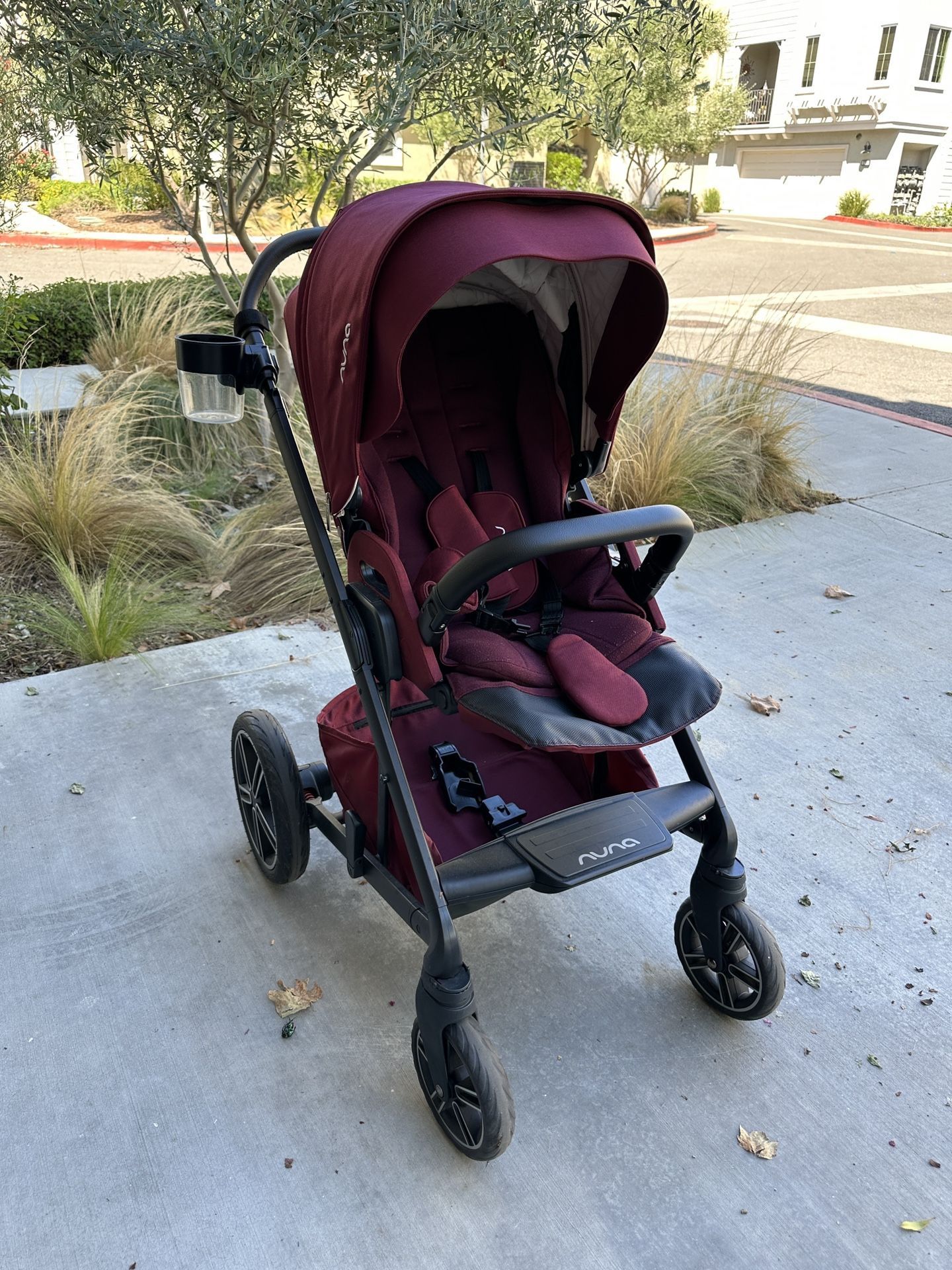 NUNA STROLLER