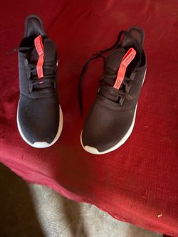 Womens Adidas Low-Top tennis shoe Size 11 Good Condition $15