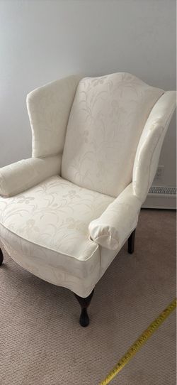 Full bedroom set with ottoman and chair