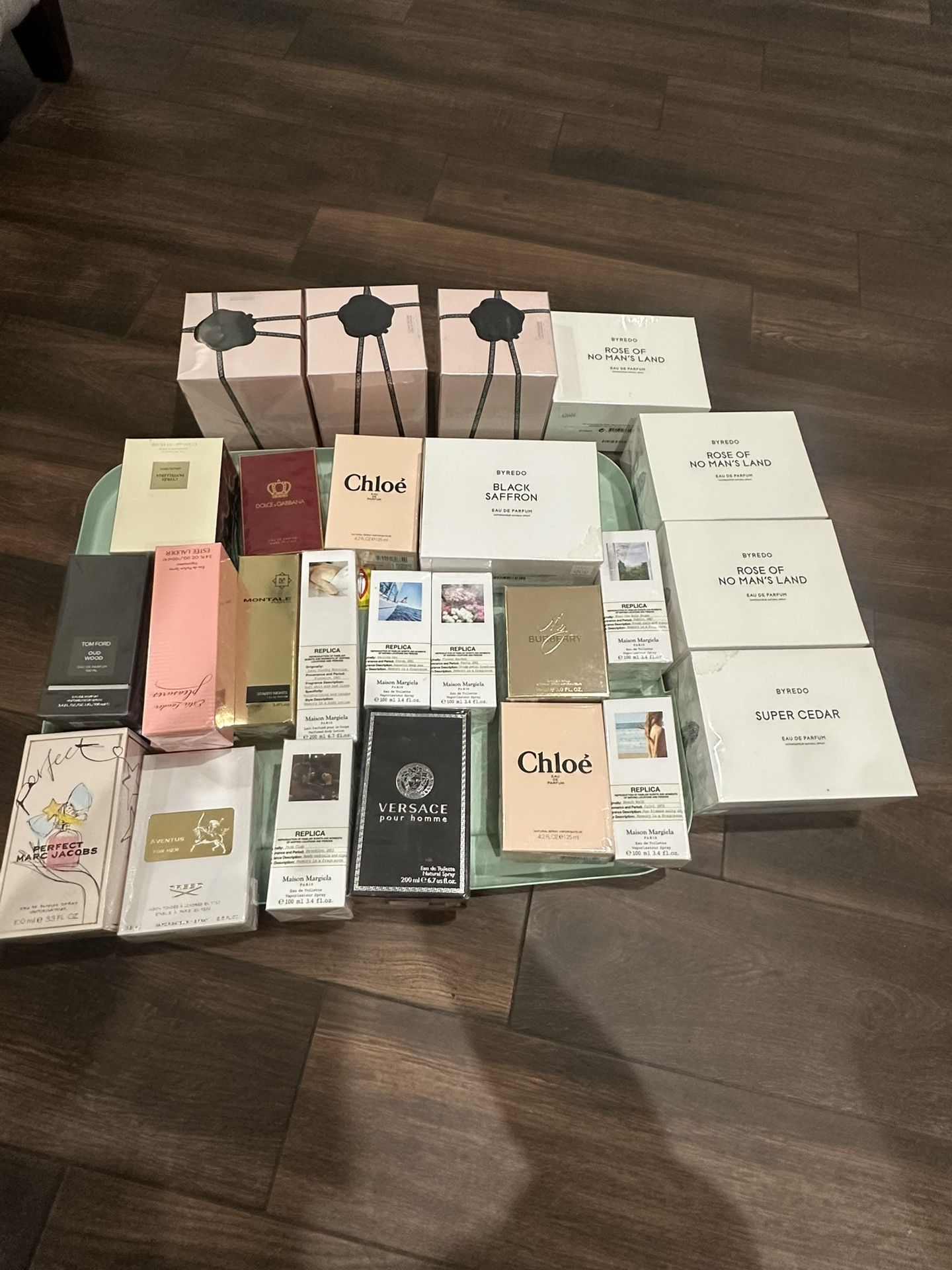 Perfumes & Colognes 